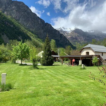 הוילה Le Bourg-dʼOisans Ferme Noemie מראה חיצוני תמונה
