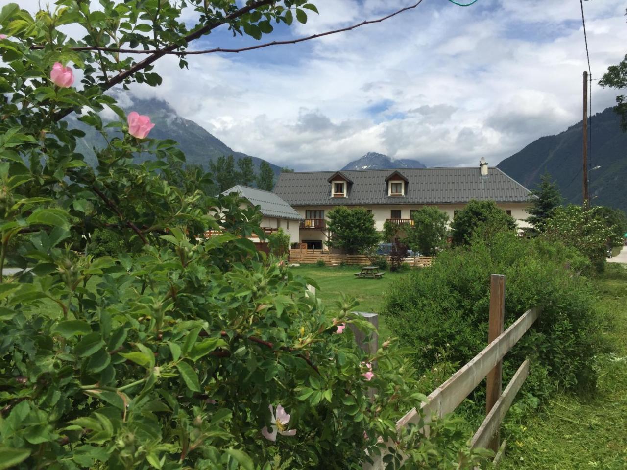 הוילה Le Bourg-dʼOisans Ferme Noemie מראה חיצוני תמונה